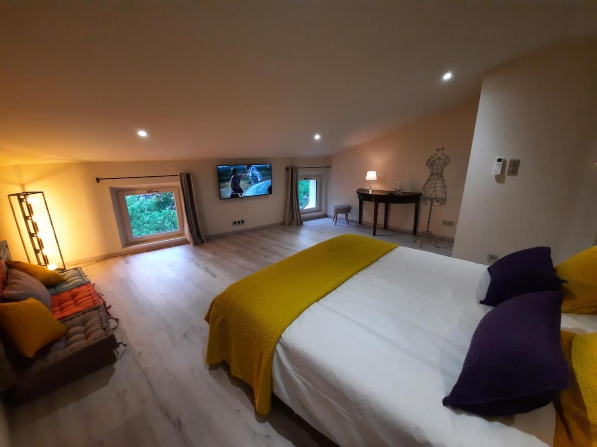 Le Loft Sur Les Quais Apartamento LʼIsle-sur-la-Sorgue Exterior foto